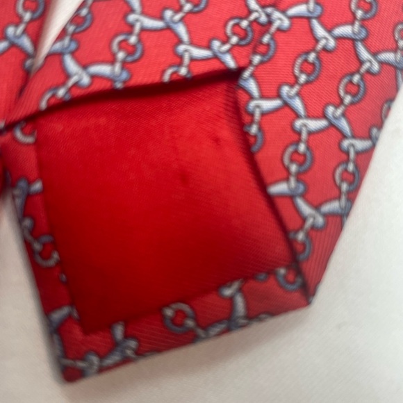 Hermes 100 Silk Men’s Tie Red and Gray Chain Pattern 605789 IA - Picture 6 of 7